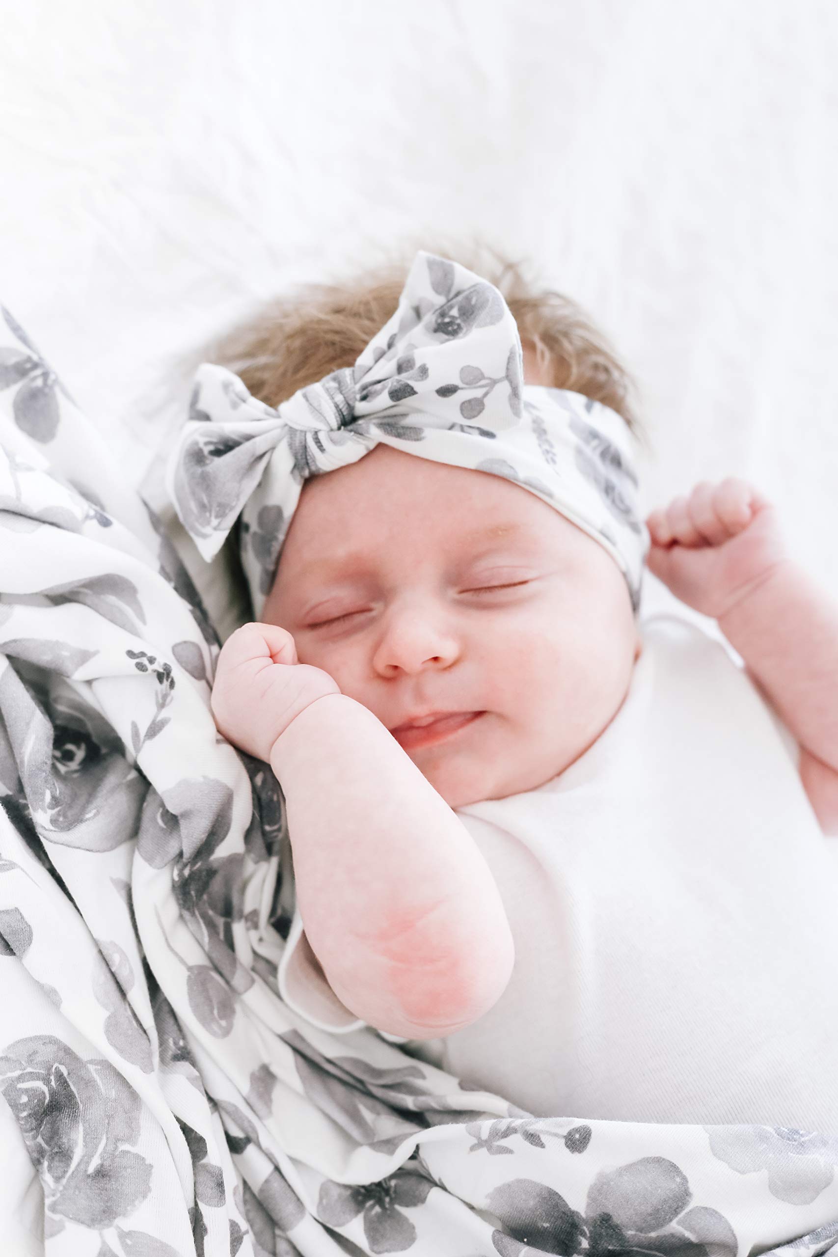 Copper Pearl Rowan bows gift packaging showcases easy gifting for new parents