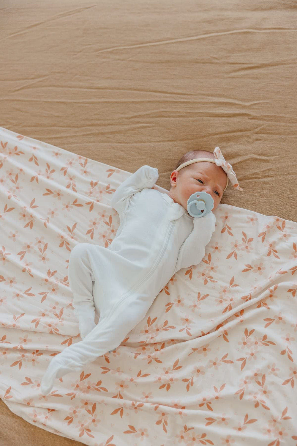 Copper Pearl Rue nursing and stroller shield use in everyday moments.