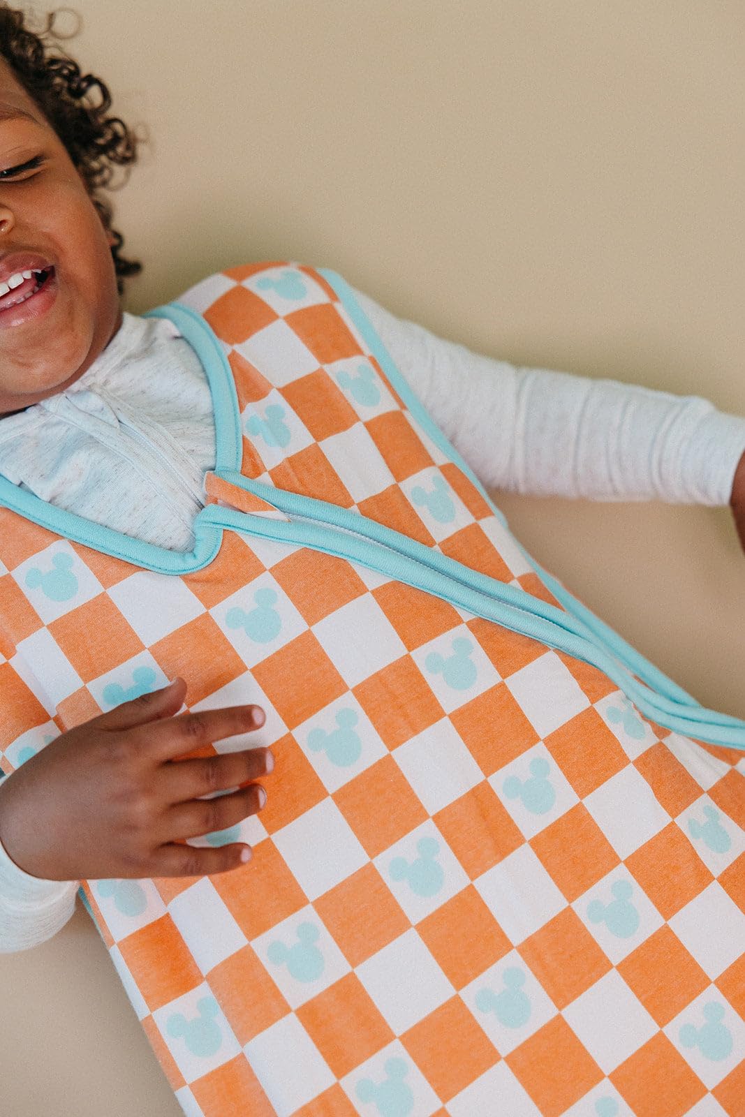 Copper Pearl sleep bag top-to-bottom zipper enables easy on and off.