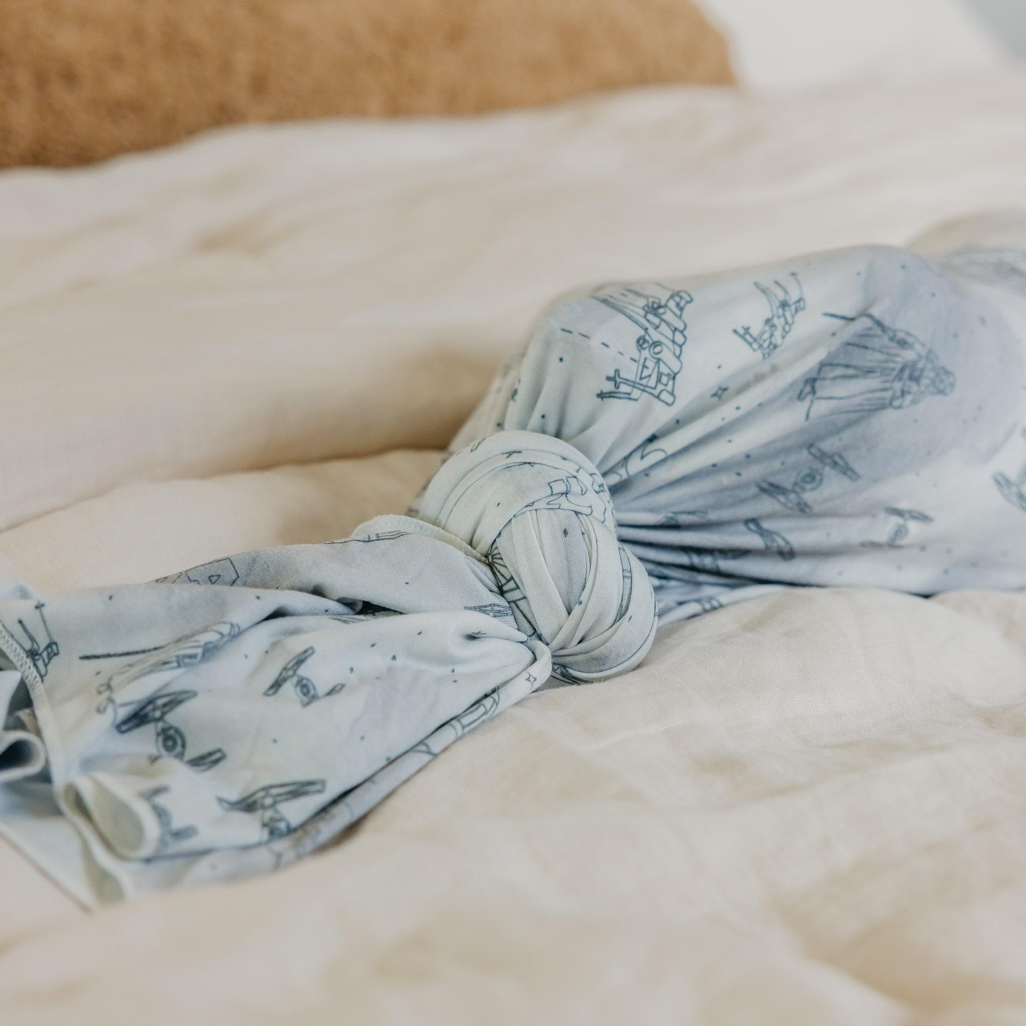Copper Pearl Empire toddler-use glimpse demonstrates blanket lasting comfort into toddler years.