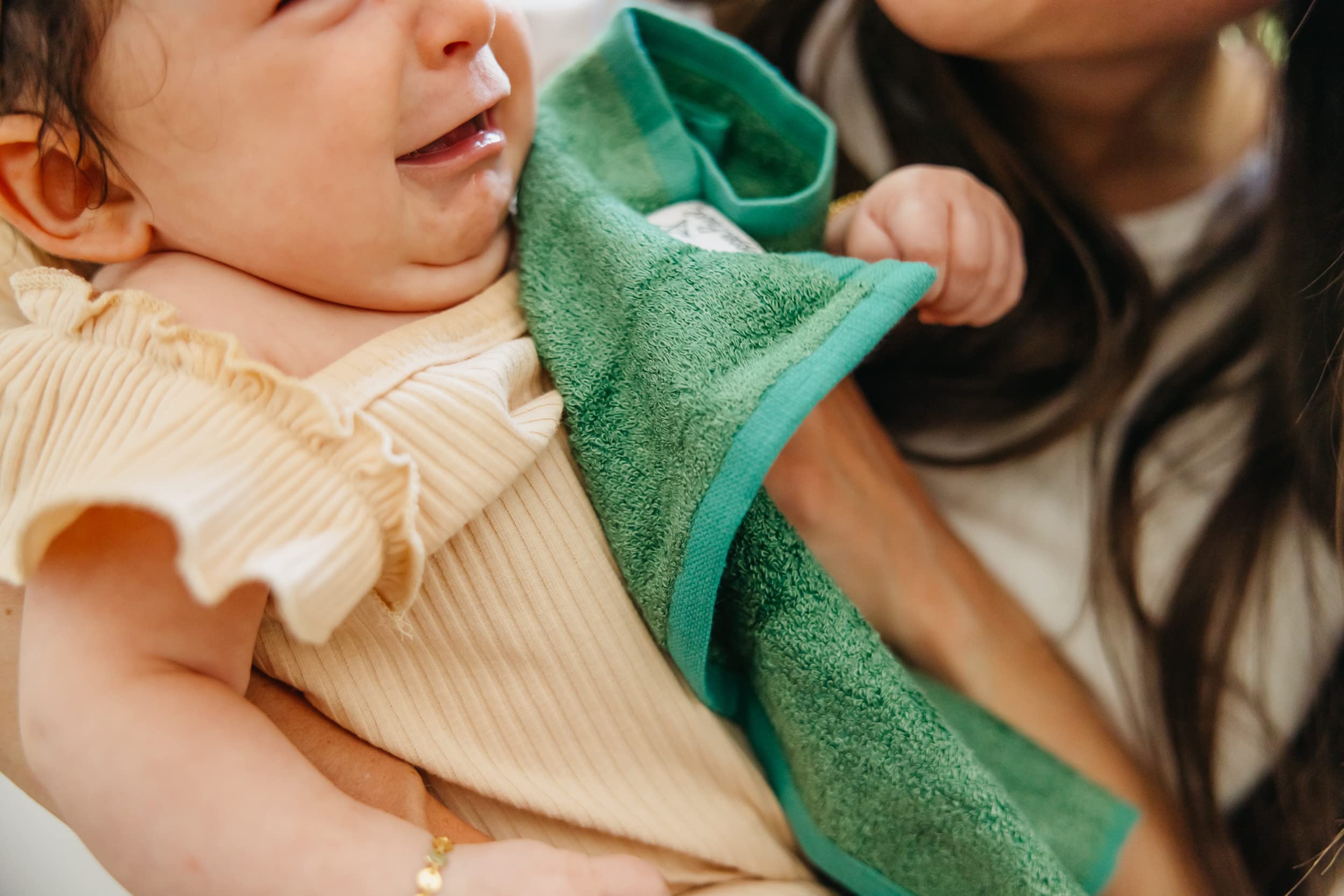 Copper Pearl washcloth household-cleaning soft, effective for quick wipe-downs.
