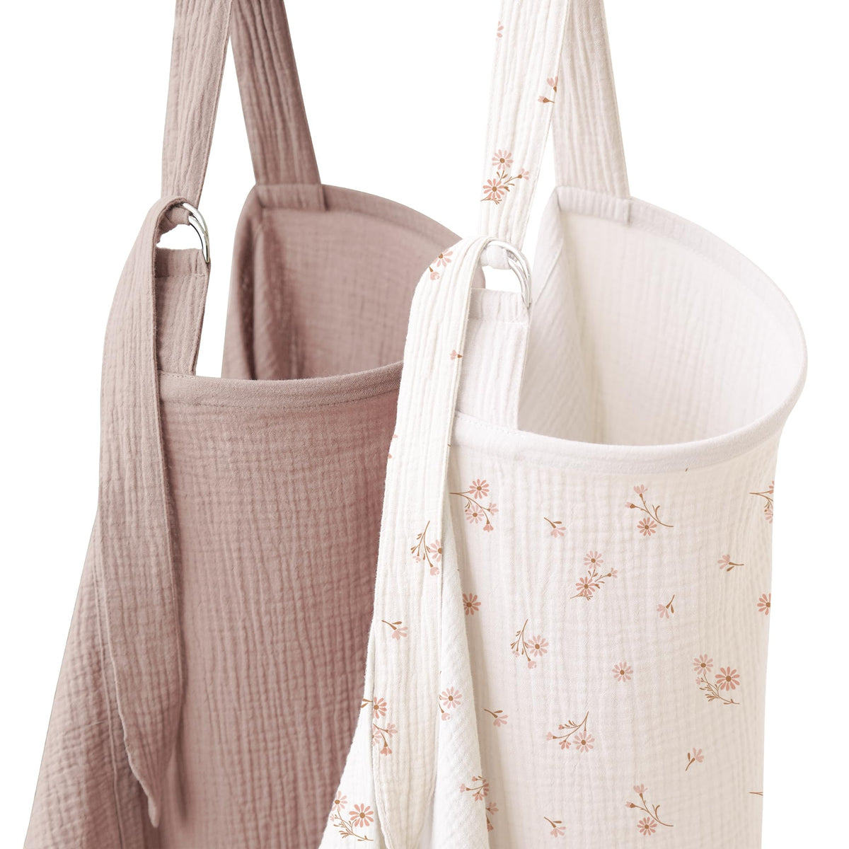Coreeky nursing cover Daisy Petal pack closeup highlights soft muslin for breathable comfort.