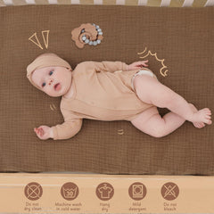 COSMOPLUS Muslin crib sheets come in eco-friendly packaging, ideal for gifting.