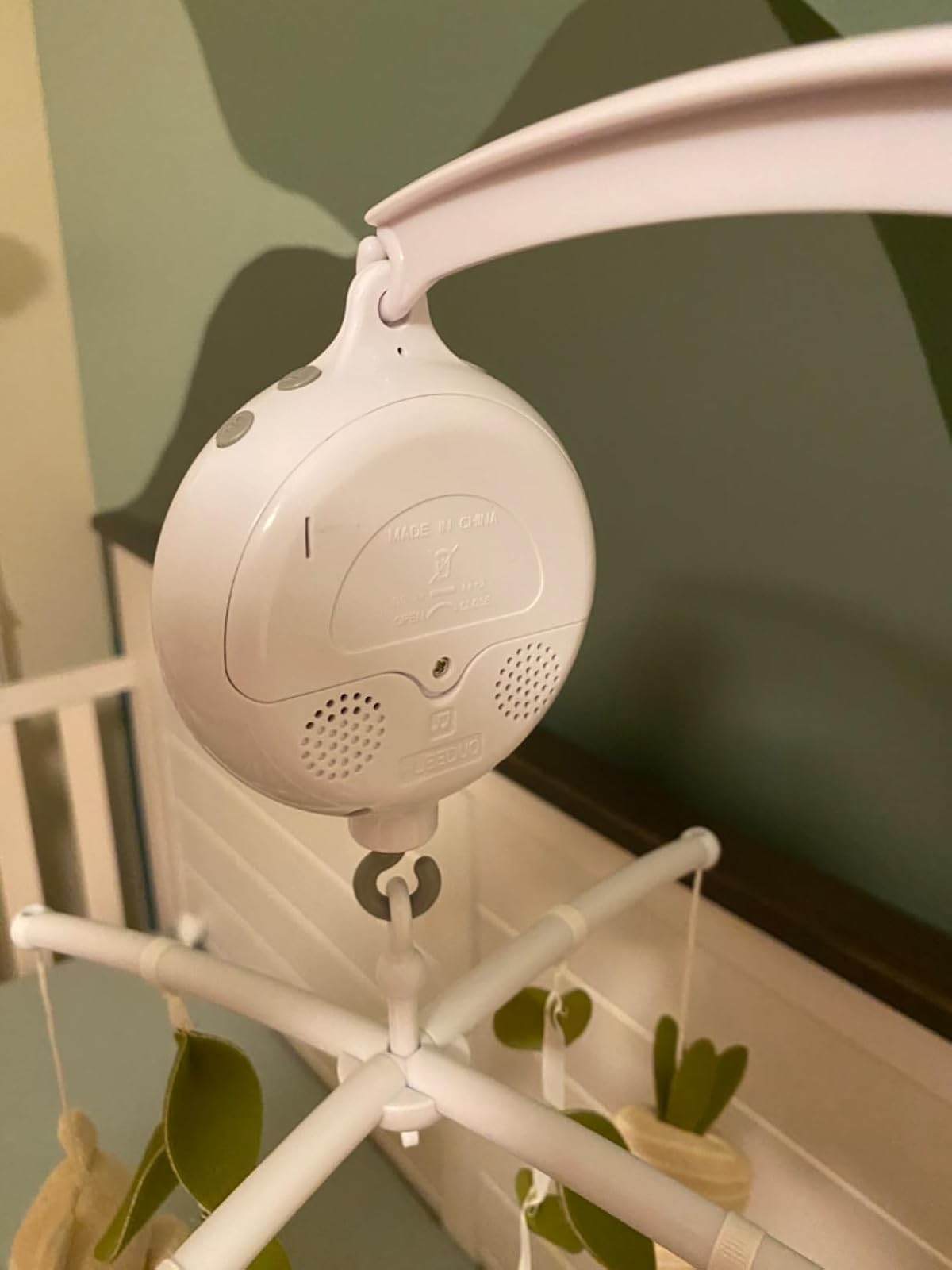COTTONBEBE crib mobile lullaby music helps calm and entertain