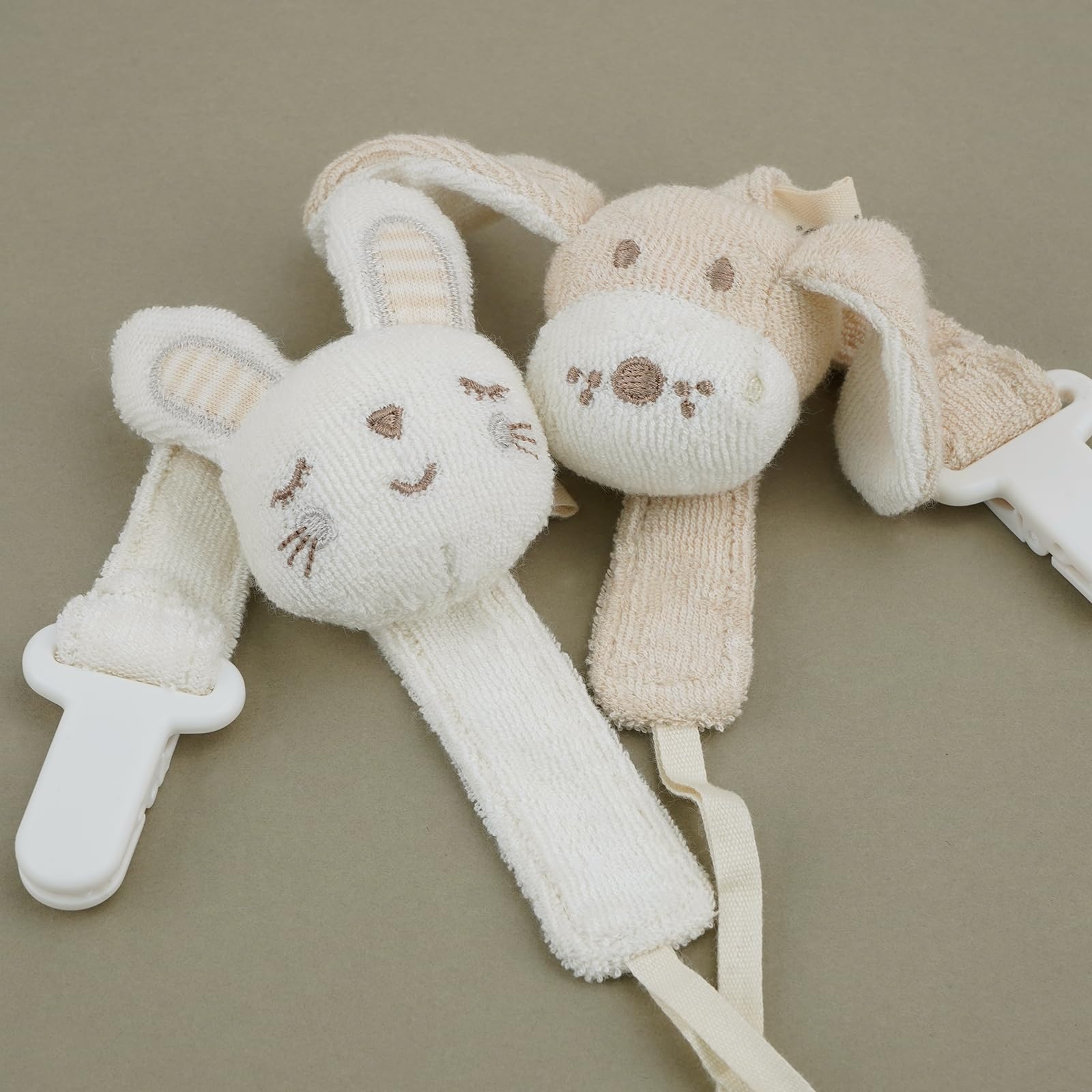 Cottonbebe pacifier clip holds pacifier close to baby for convenience.