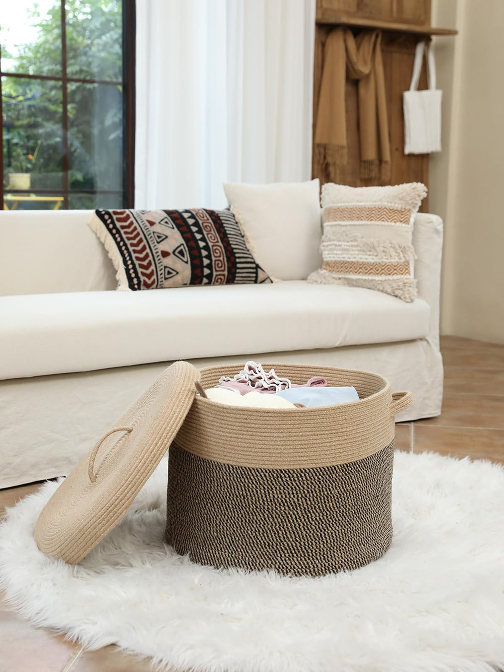 Cottonphant basket standing alone demonstrates rigidity when empty.