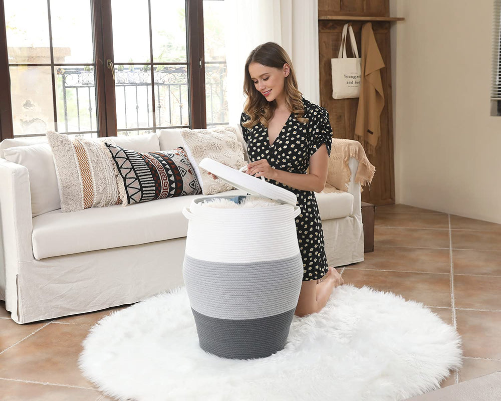 Suitable as a laundry hamper while keeping laundry concealed.