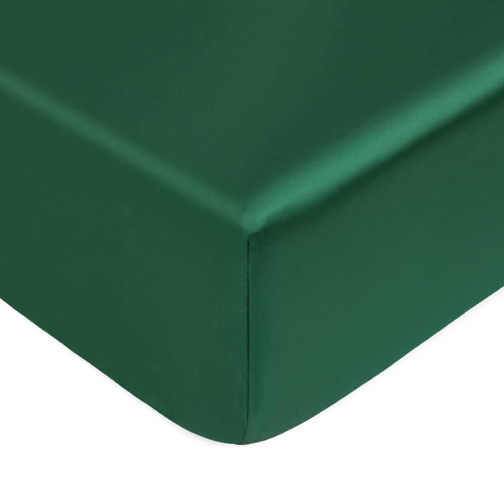 Counfeisly silk satin fitted crib sheet close-up shows silky softness for delicate skin.