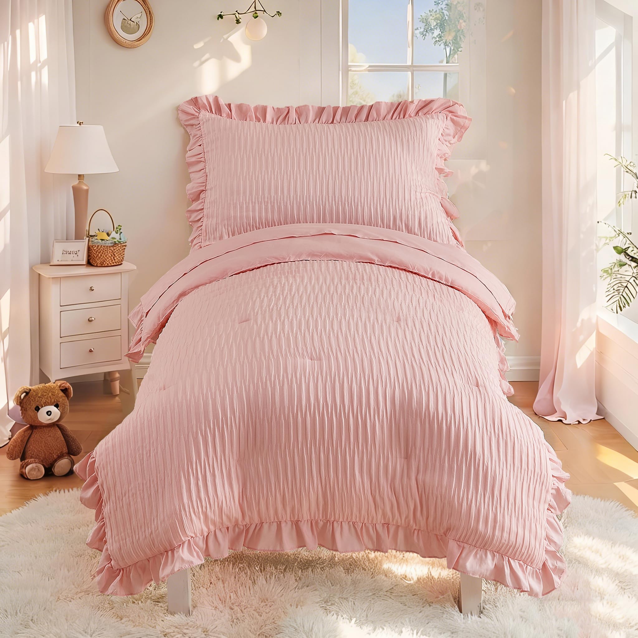 Cozyholy seersucker comforter close-up showing soft, breathable fabric
