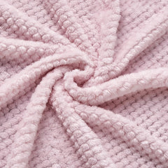 CREVENT Baby Blanket car-use setup keeps baby cozy during rides.