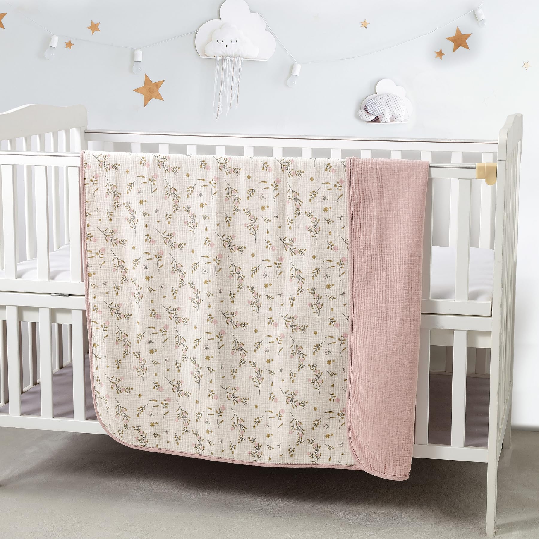 CREVENT baby blanket soft muslin closeup highlights breathable, gentle fabric.