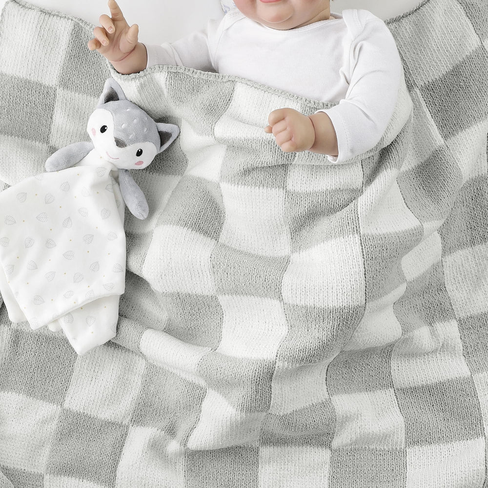 CREVENT baby blanket stroller cover grey checked demonstrates on-the-go warmth and versatile nursery use.
