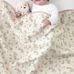 CREVENT baby blanket swaddle use scene demonstrates cozy wrapping for newborn comfort.