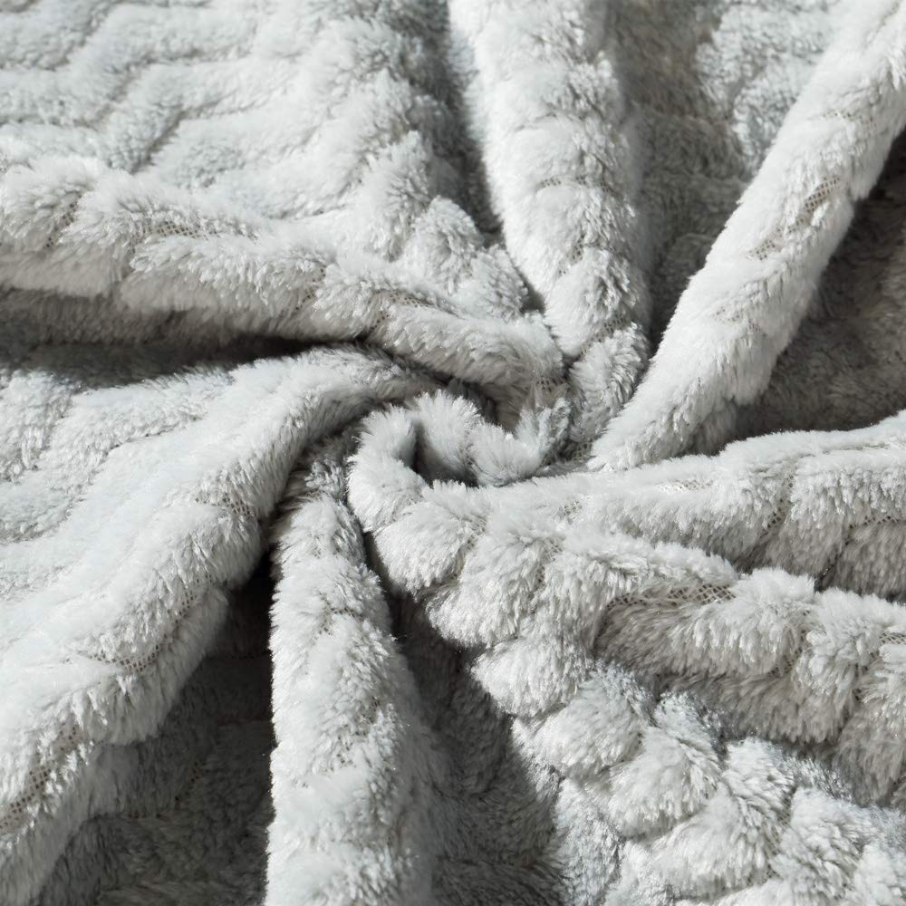 CREVENT newborn essentials blanket Wave Grey adds style to nursery
