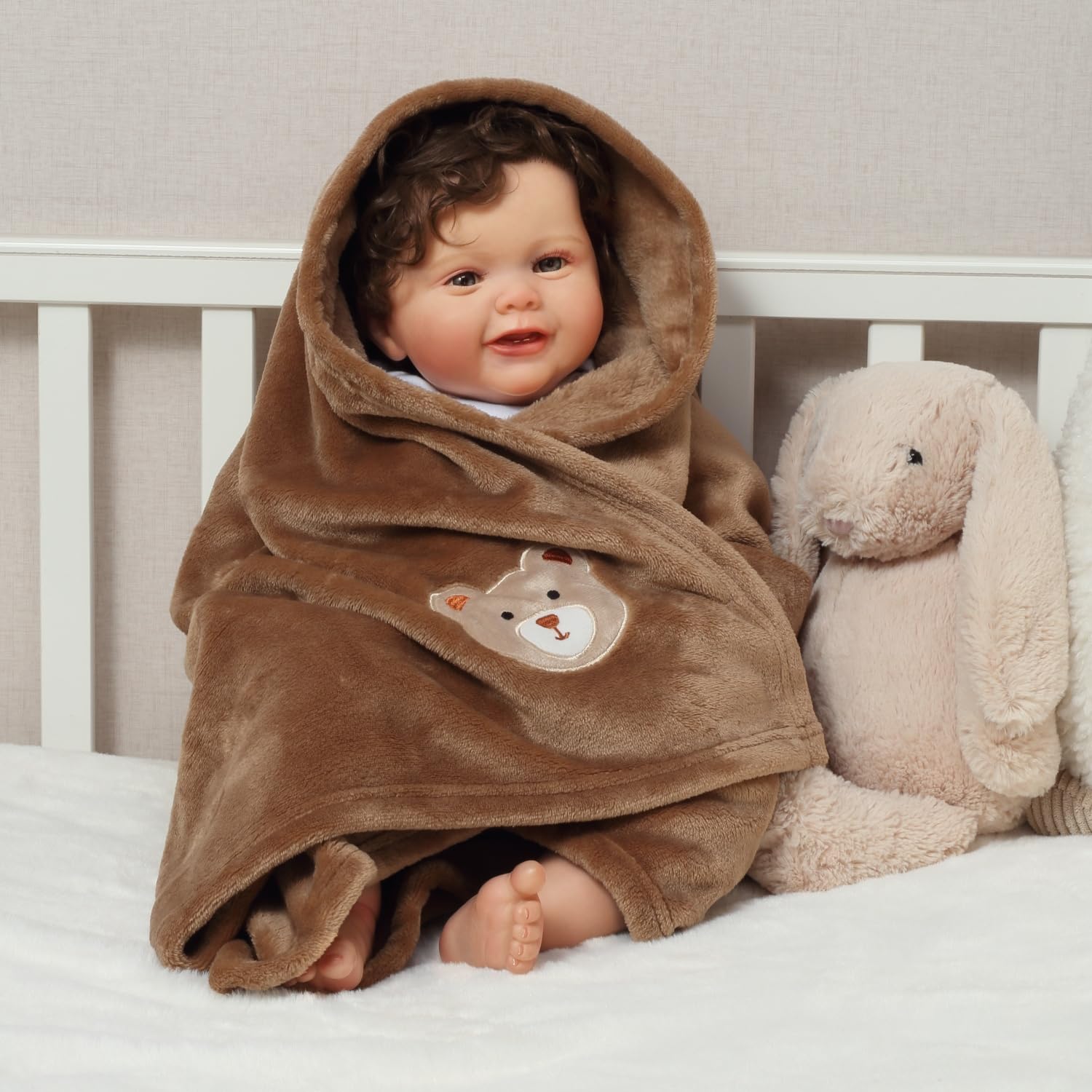 CREVENT nursing cover and blanket use for easy on-the-go feeds.