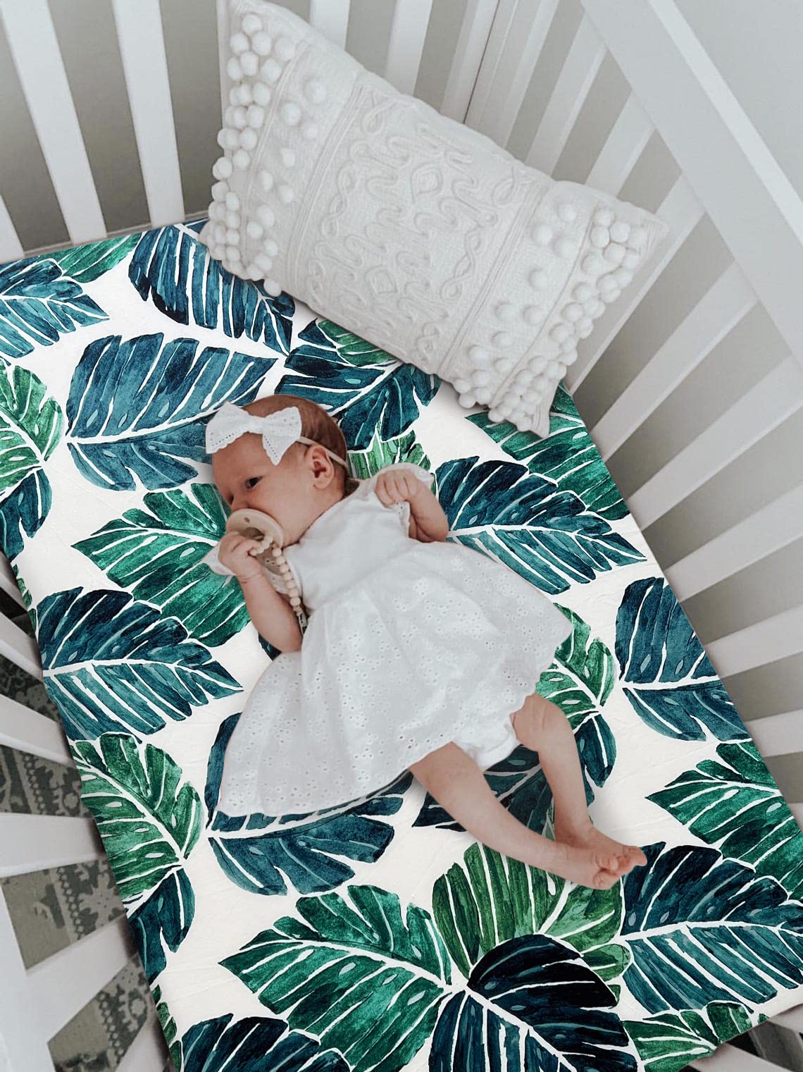 Culclendy baby blanket green leaves design suits gender-neutral nursery