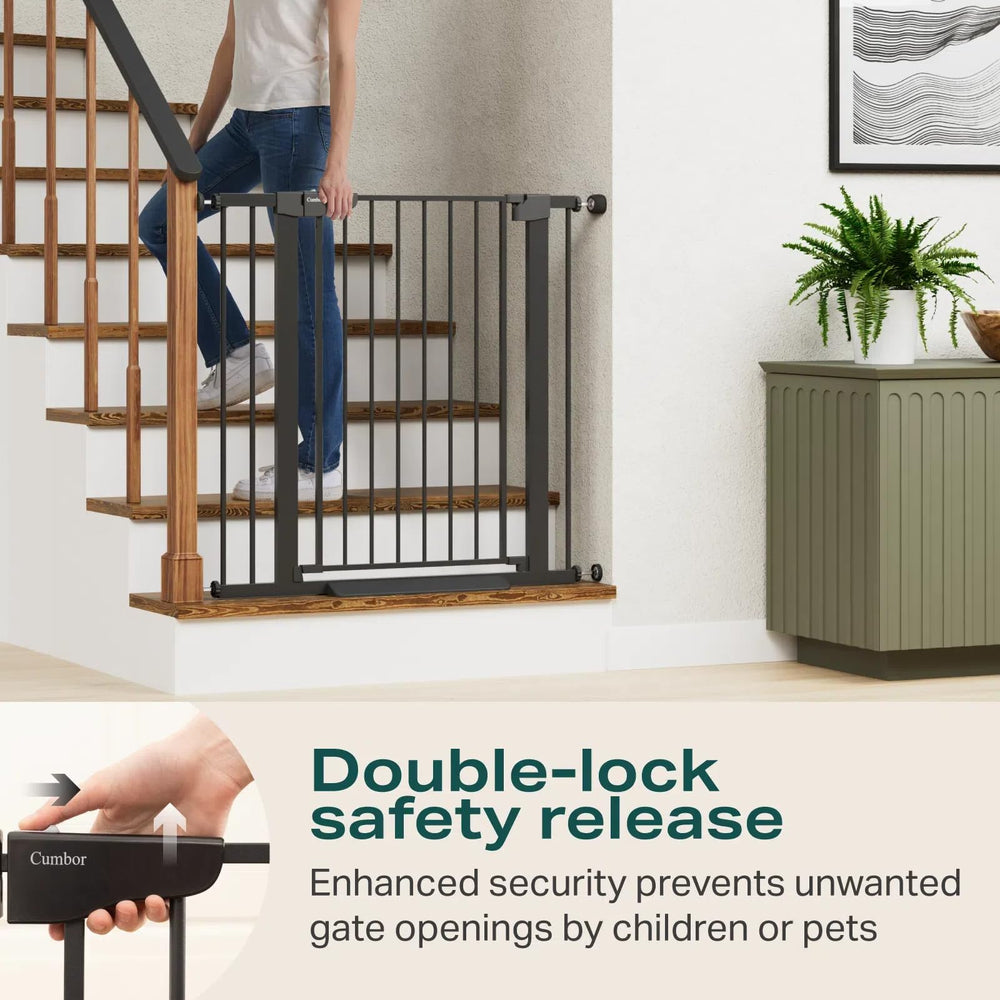 Cumbor auto-close design helps gate return to closed position after passage