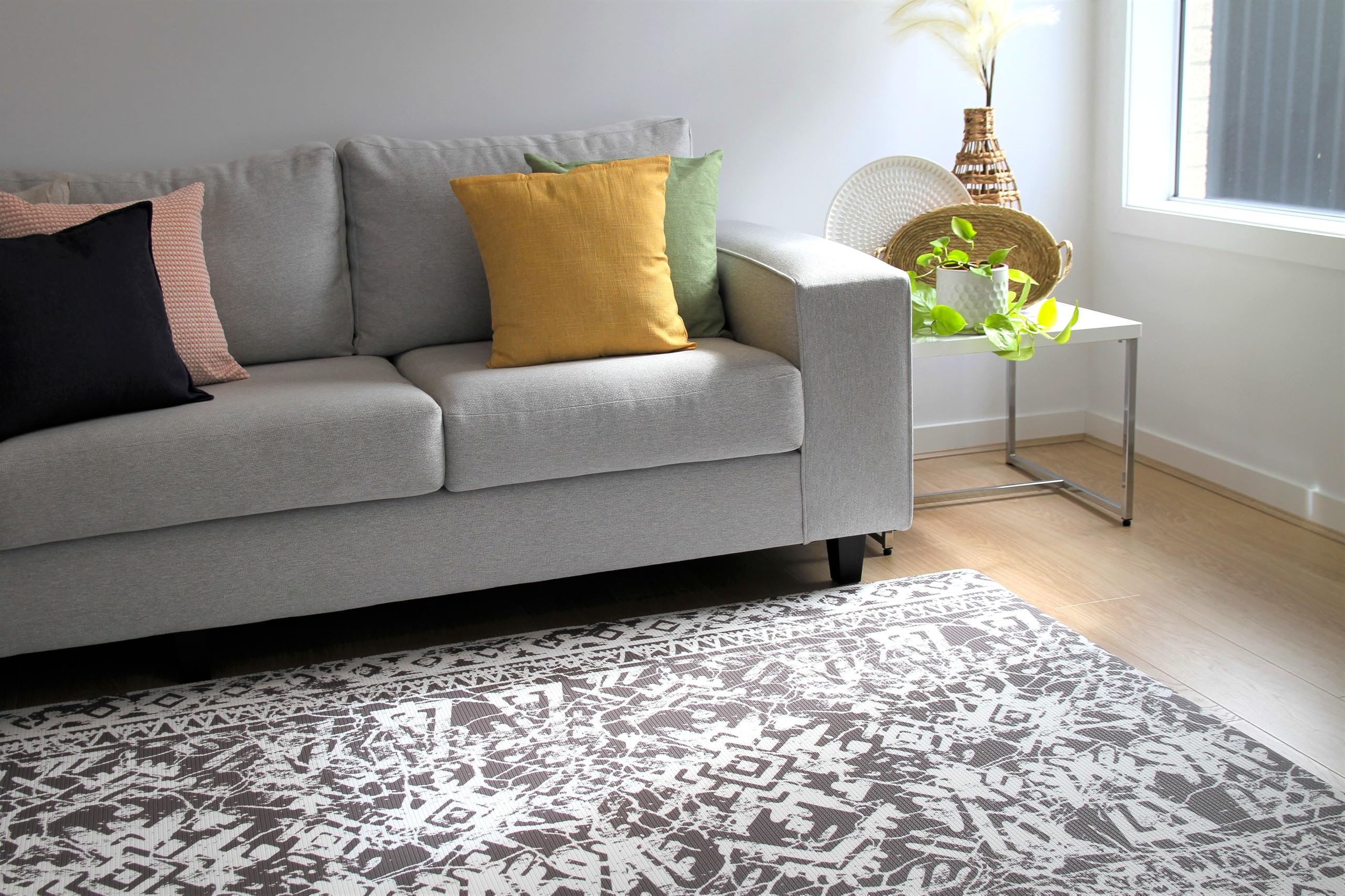 Cushmat reversible design view offering two looks