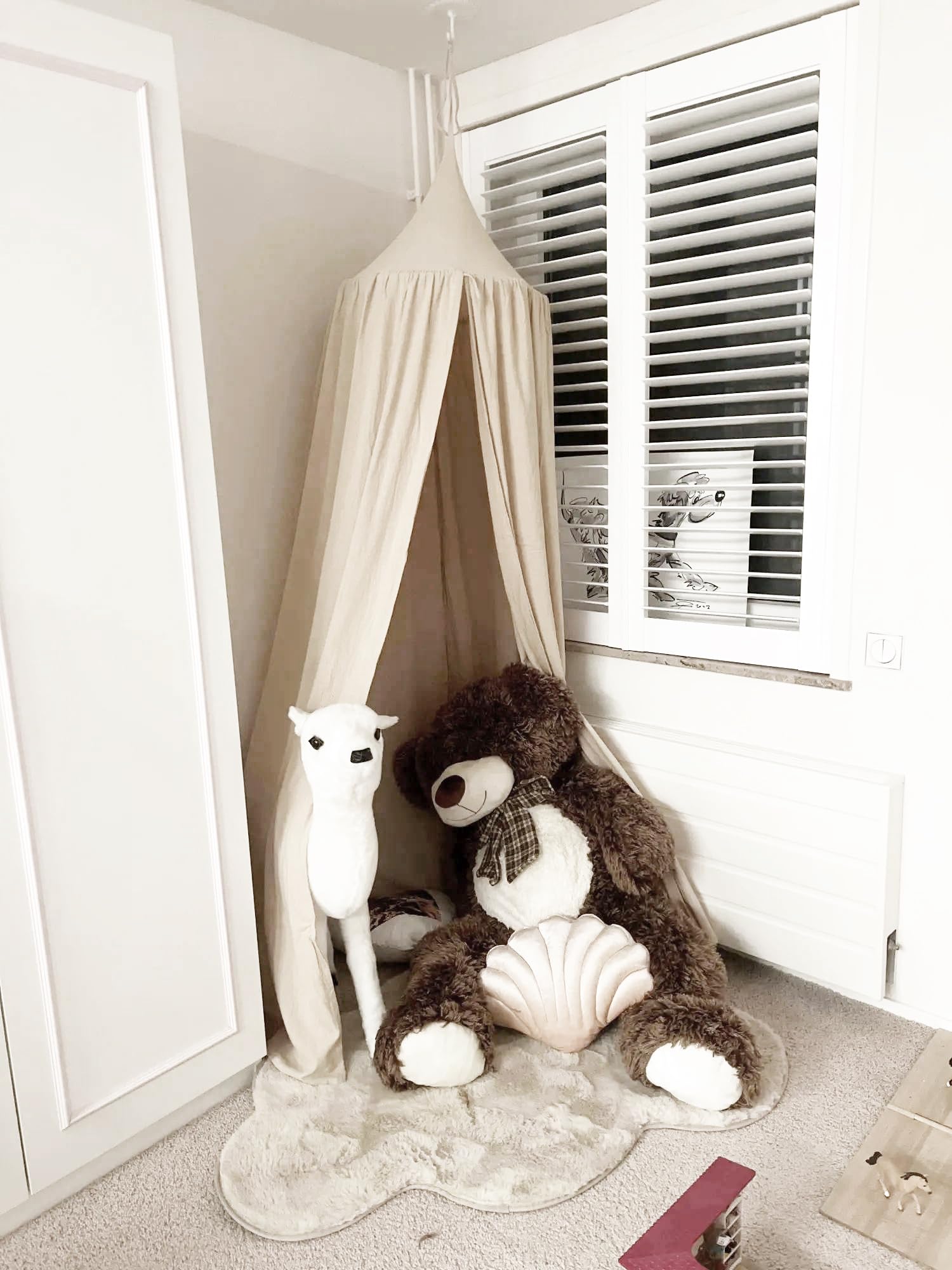 CuteeHagl play corner canopy — transforms nursery into a little adventure area.
