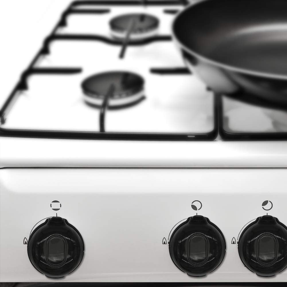 Cypropid knob covers protecting children while cooking in action.