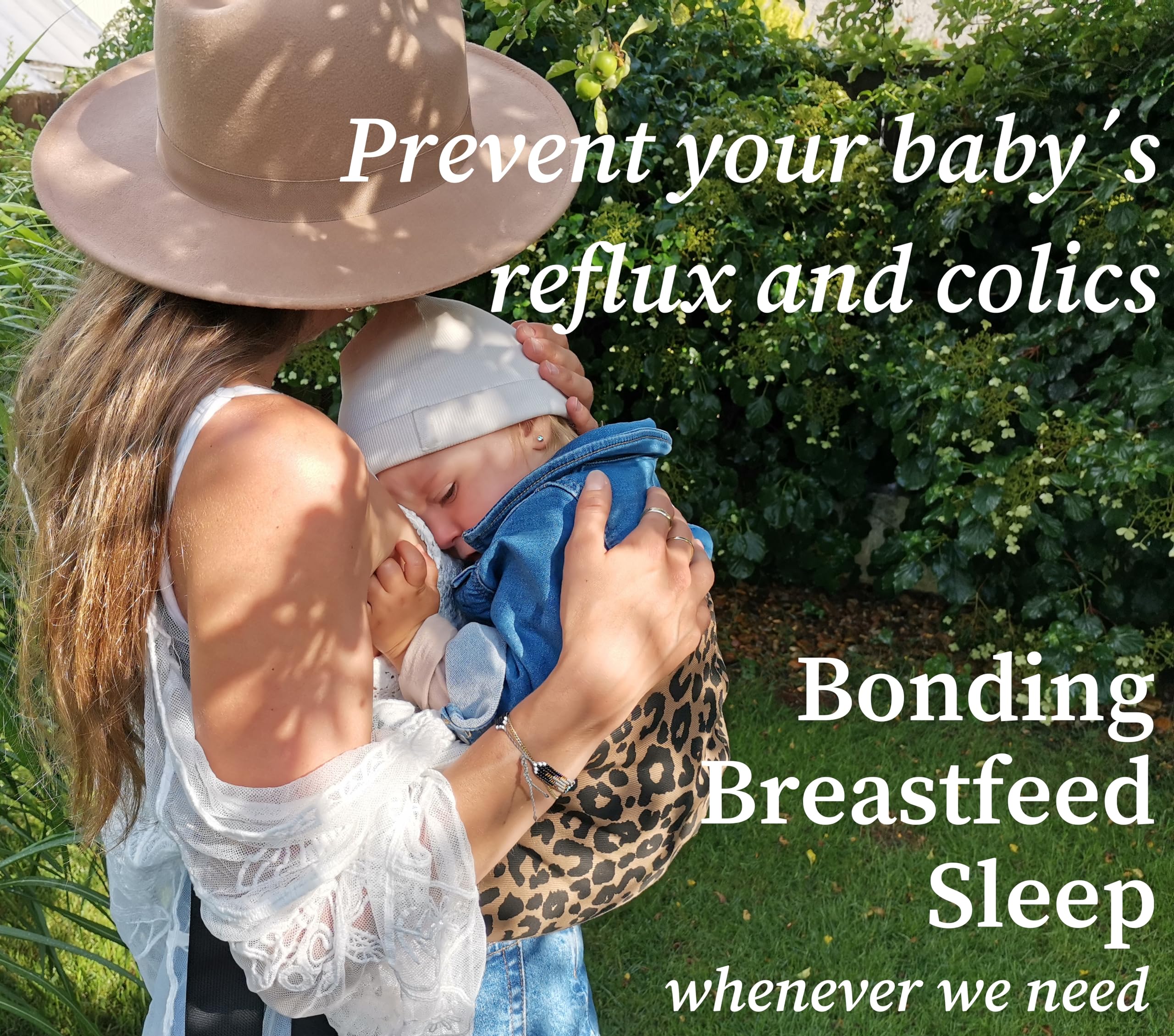 CzeNano Toddler Carrier pocket holds phone or keys for easy daily access.
