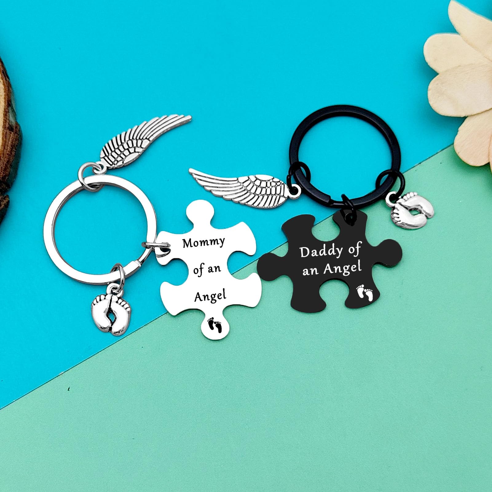 Dabihu loss memorial keychain polished stainless steel close-up emphasizes durable, hypoallergenic remembrance.