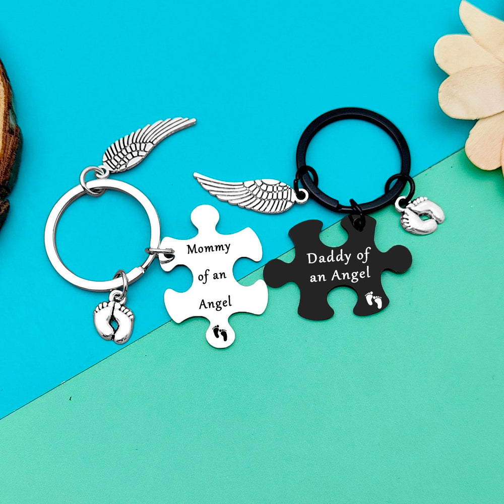 Dabihu loss memorial keychain polished stainless steel close-up emphasizes durable, hypoallergenic remembrance.