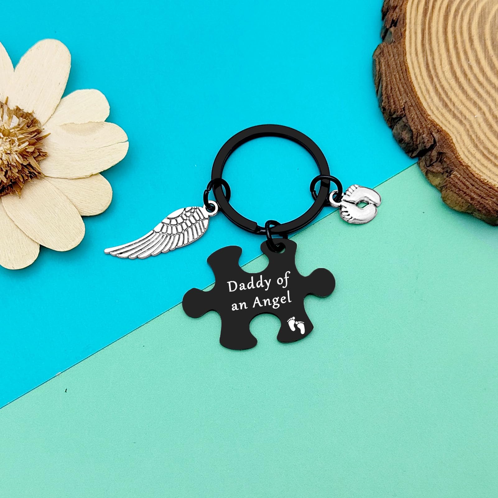 Dabihu loss memorial keychain with velvet pouch suggests gift-ready remembrance.