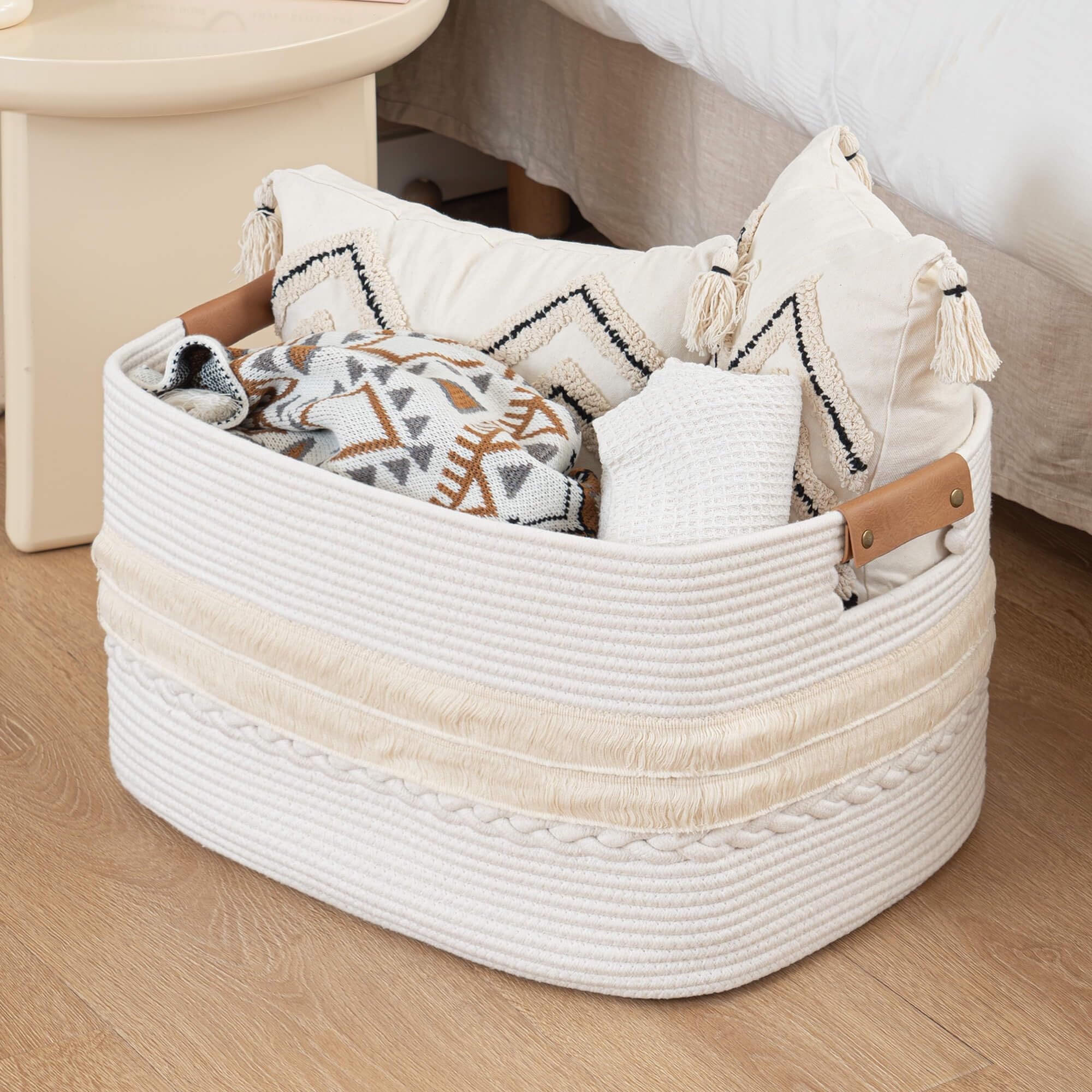danpinera 108L durable basket with sturdy construction supports daily clutter control