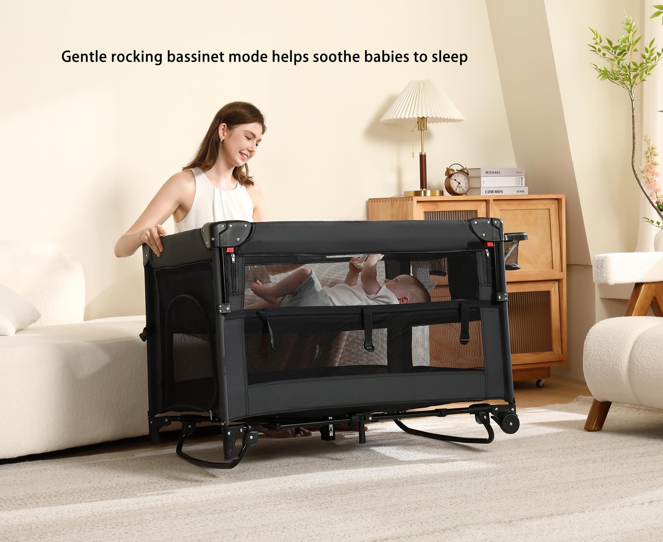 Dapue breathable mesh walls promote airflow and comfort