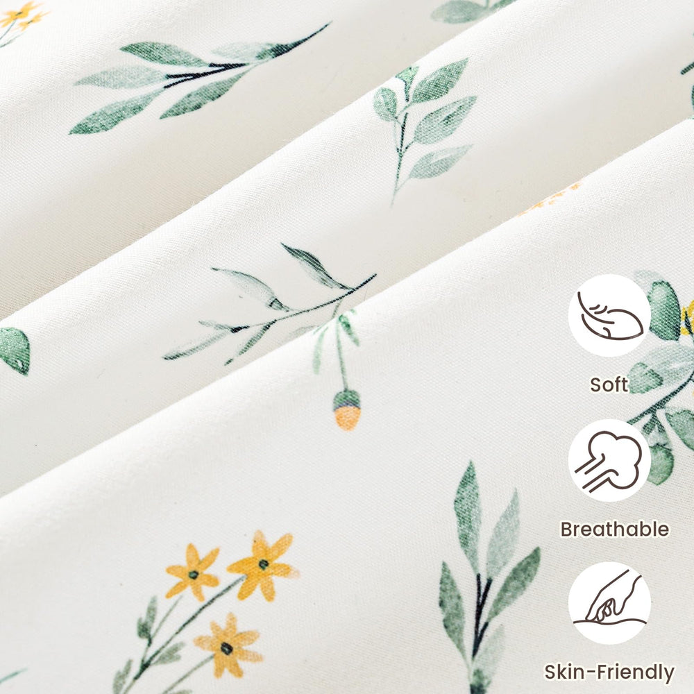 Davids Kids dinosaurs bassinet sheet blends softness with durability.