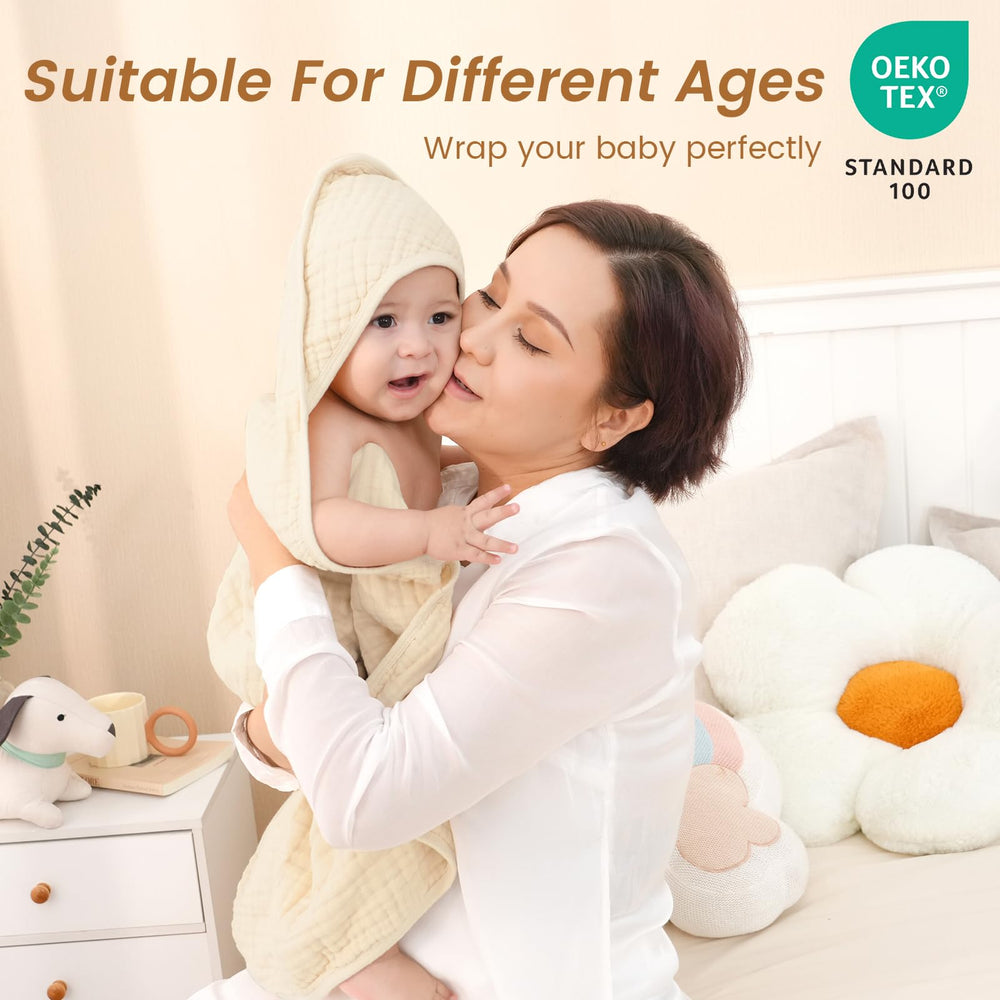 David's Kids green hooded towel close-up shows soft muslin for newborn comfort