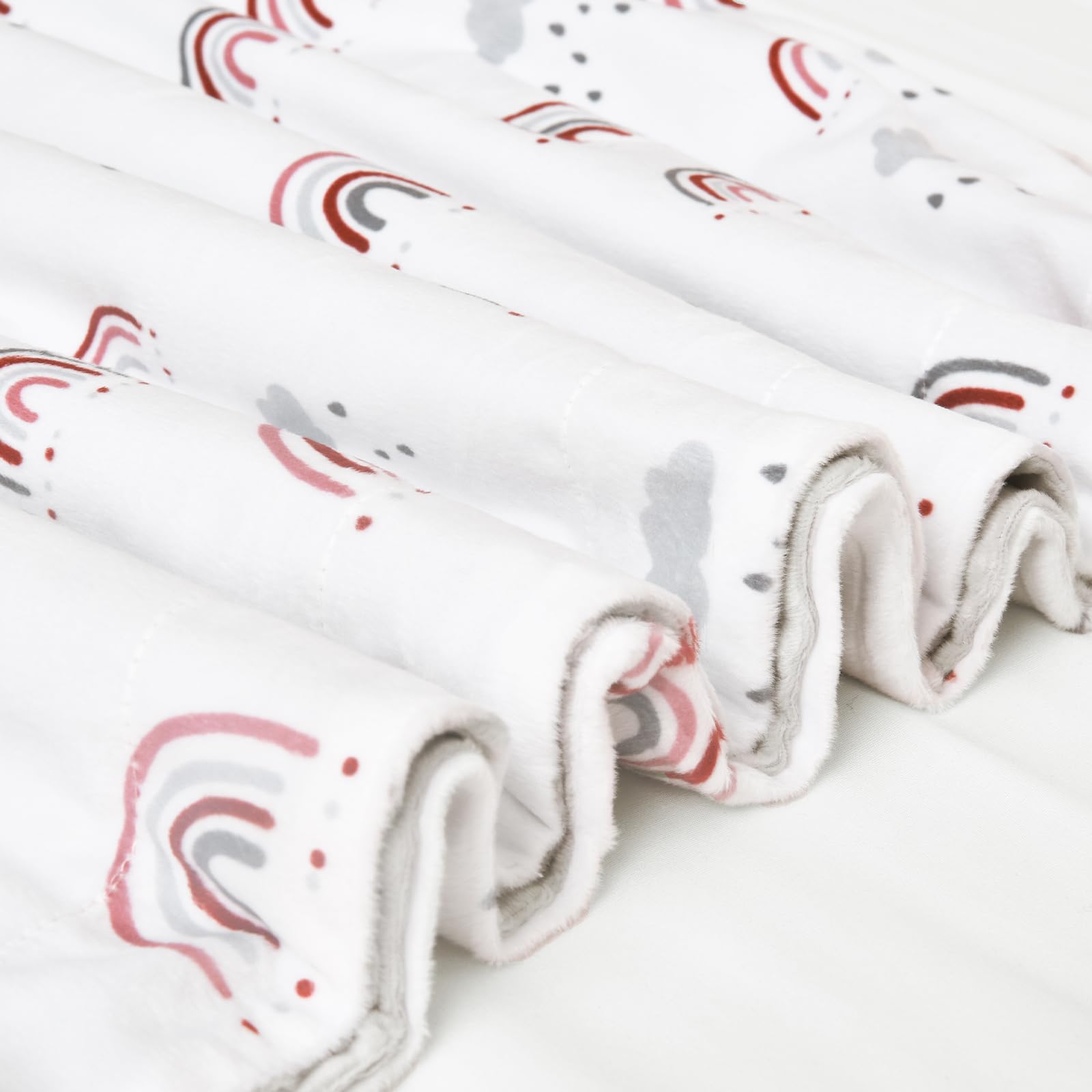 David's Kids Minky Blanket newborn-friendly softness supports snuggling sessions.