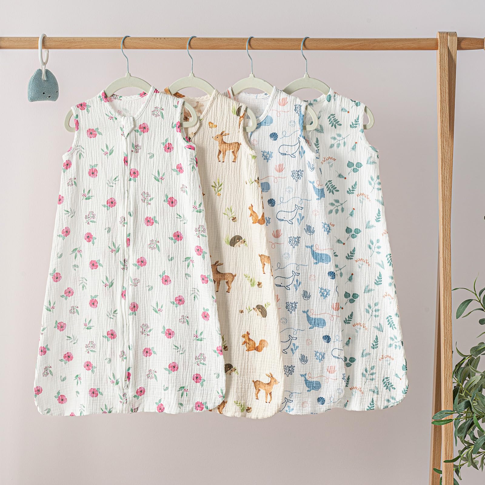 David's Kids sleep sack material close-up focuses on 100 percent cotton muslin softness.