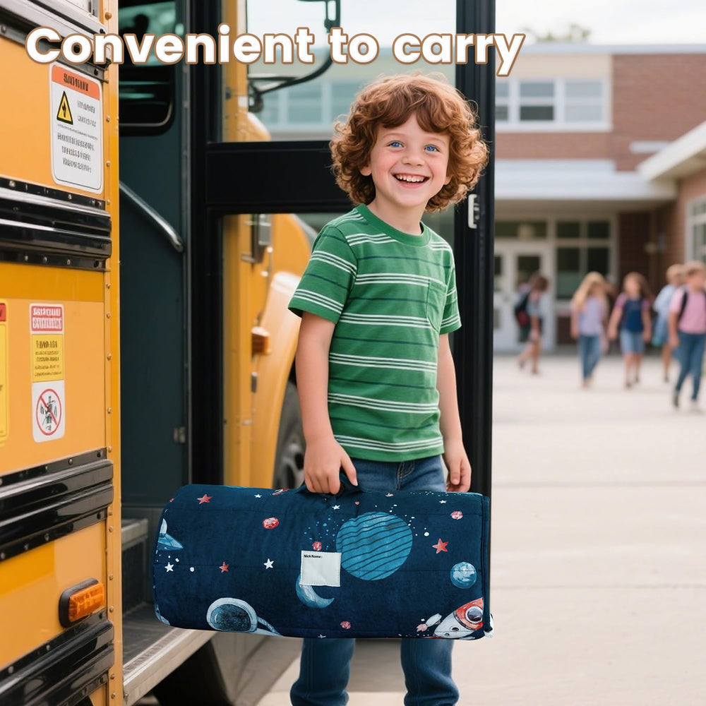 David's Kids nap mat featuring a sturdy carrying handle for on-the-go use