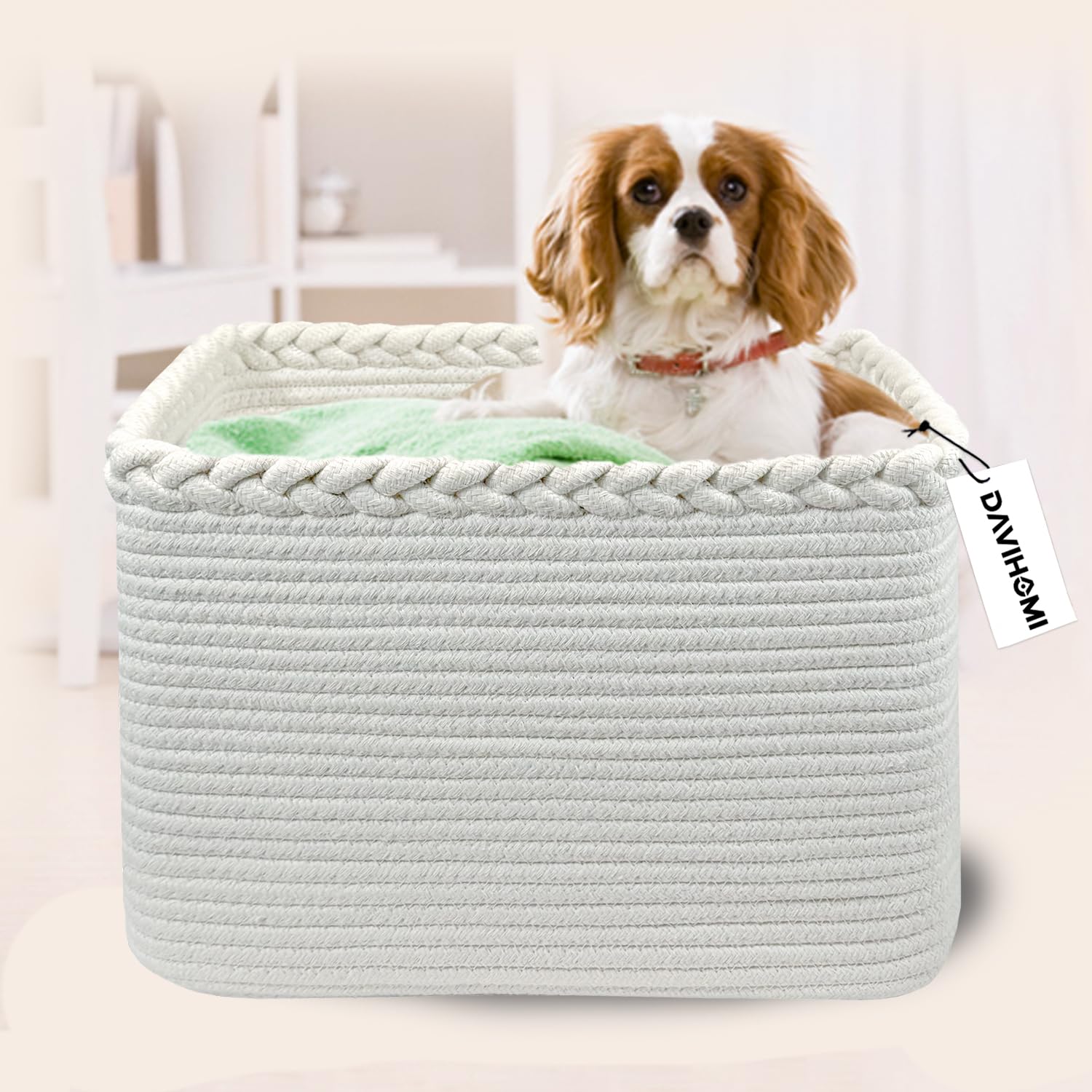 DAVIHOMI folded-basket storage demonstrates crease-free setup after arrival