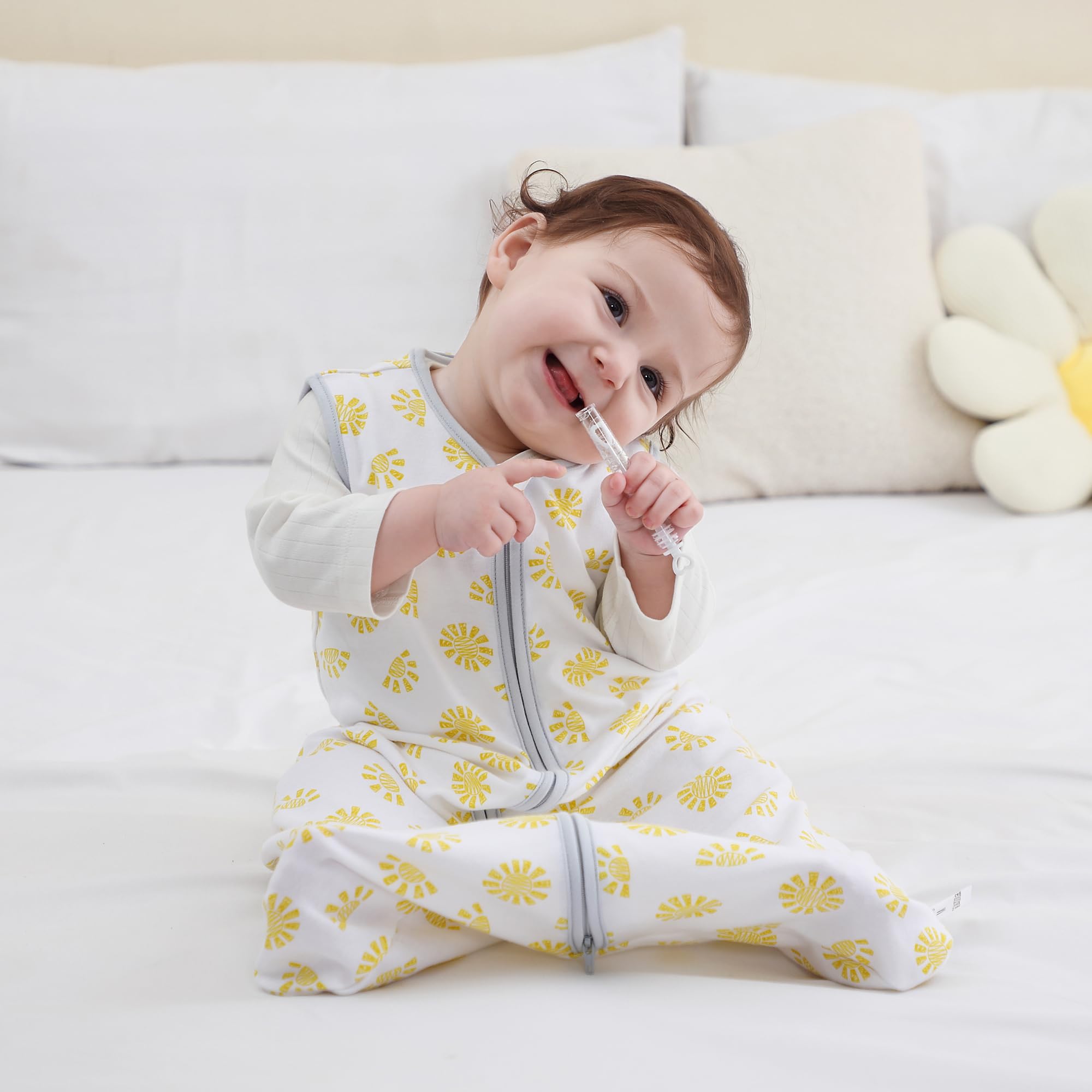 DaysU 05tog cotton wearable blanket offers year-round comfort.