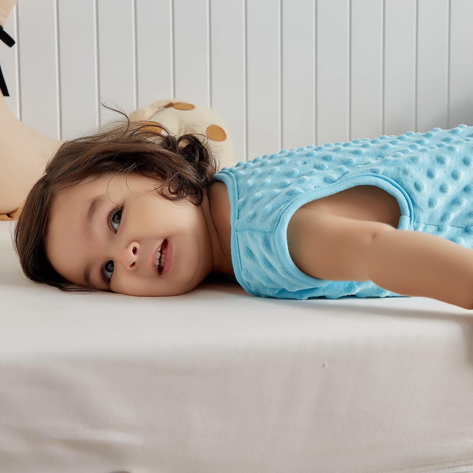 DaysU sleep sack suitable for crib, stroller, and travel use.