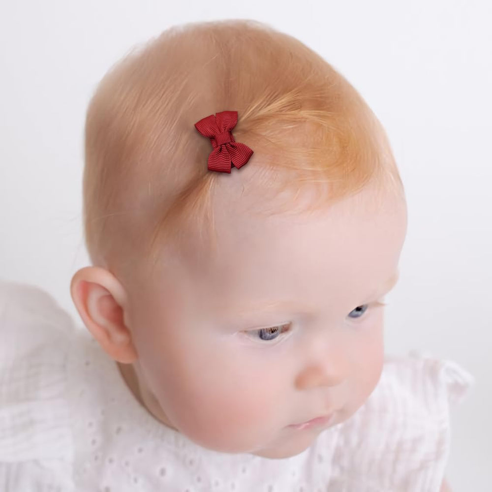 DED photography-ready outfits pair with clips for snug, comfortable daily wear and moments