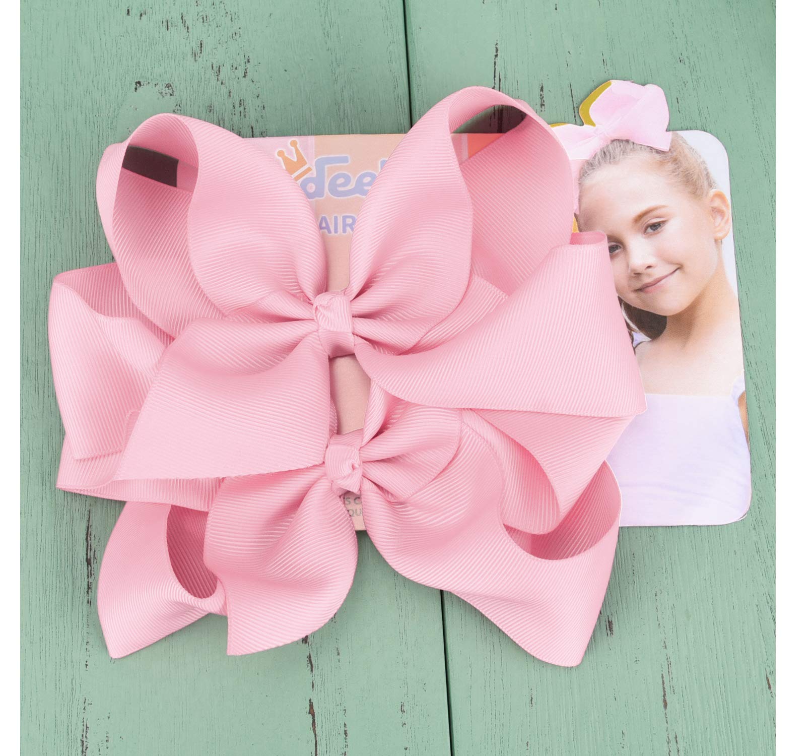 DEEKA hair bow clip detail showing sturdy 2.2-inch alligator clip.