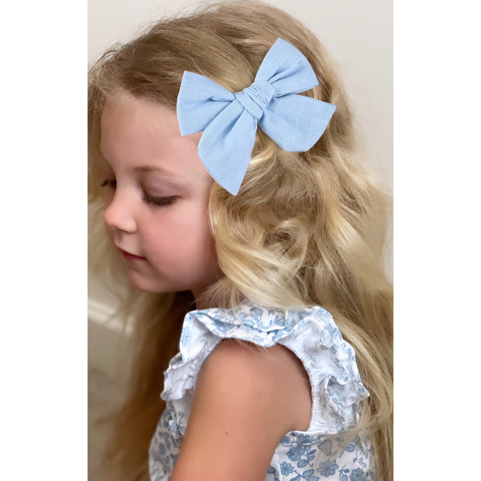 DEEKA school-ready accessory pairs with uniforms and dresses for cheerful styles