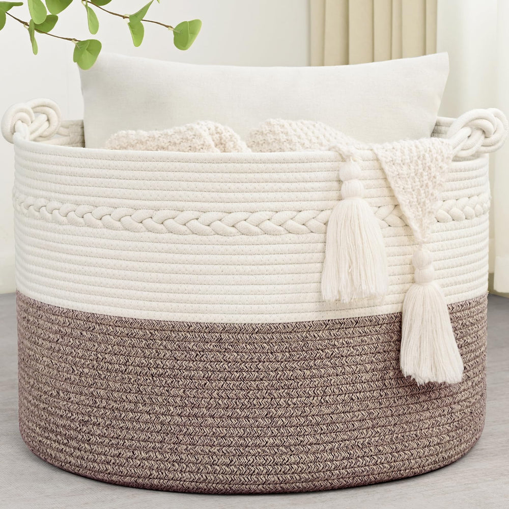 Degeyoyo 67L blanket basket folded for compact storage.