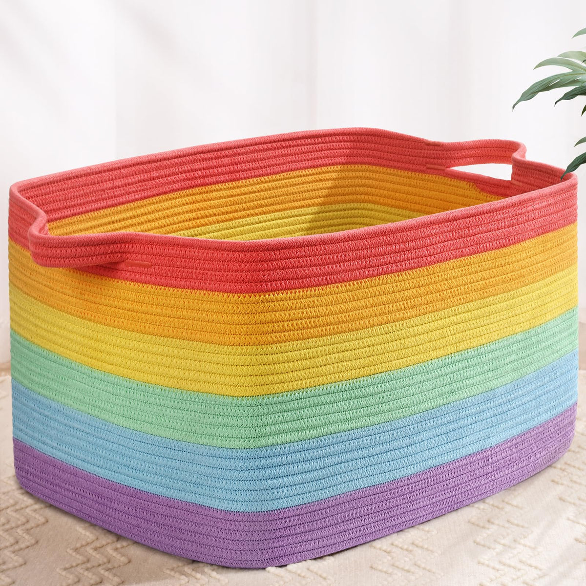 Degeyoyo blanket basket 60L front view, ample storage for blankets and pillows