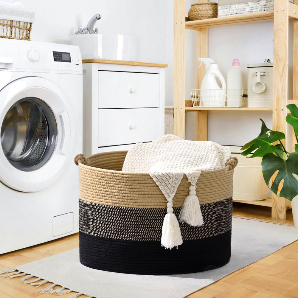 Degeyoyo nursery setup with basket for blankets or toys, safe for kids.