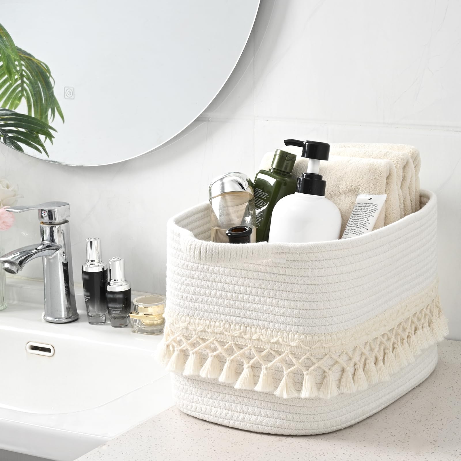 Degeyoyo multipurpose basket with sturdy handles for easy transport