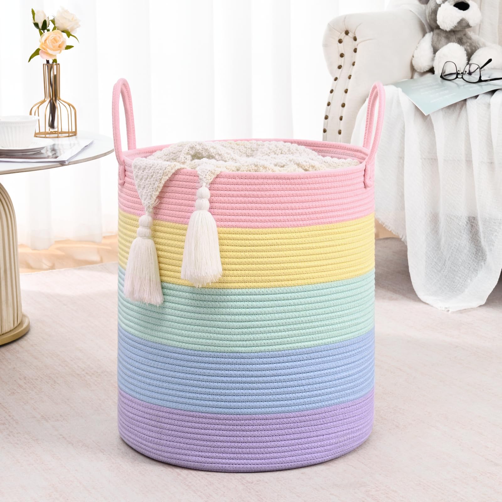 Degeyoyo rainbow storage basket folded flat, easy to store when not in use.