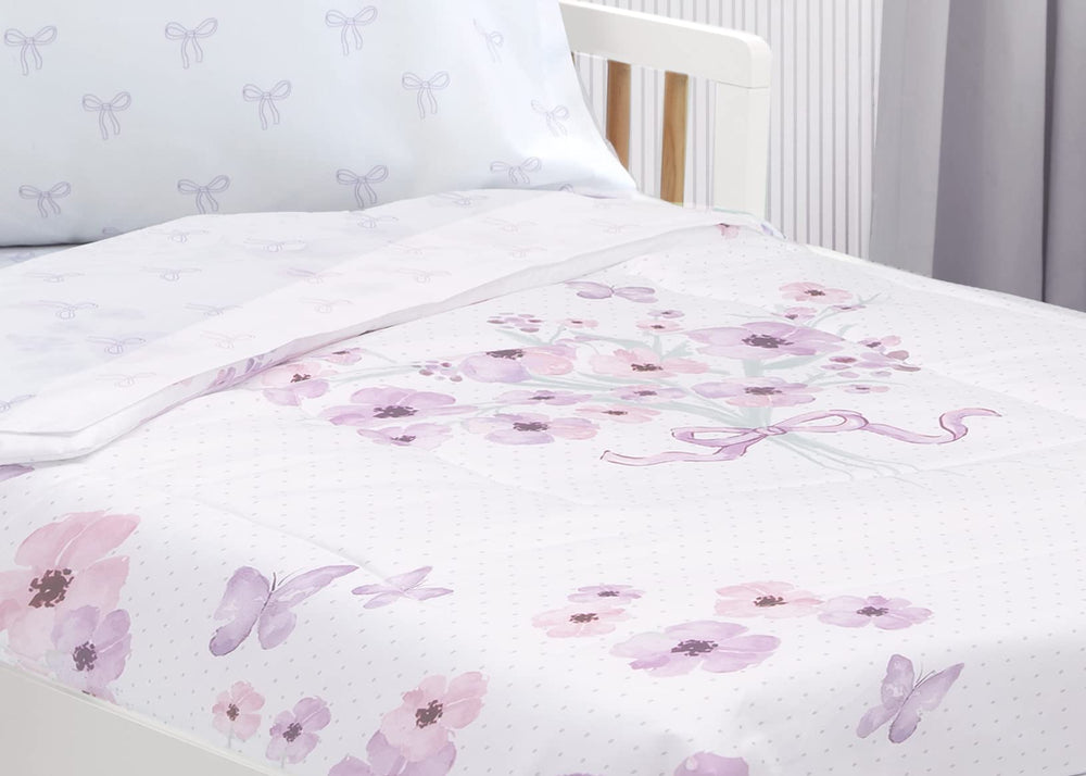 Delta Children bedding with elastic corners supports bed-making and stays in place.