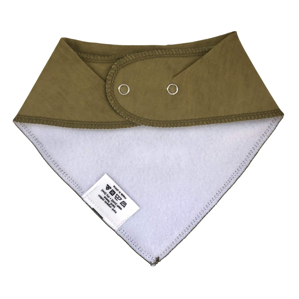 Denver James bandana bib with fleece back provides cushioned warmth during meals.