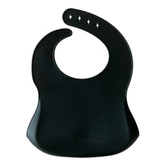 Denver James silicone feeding bib with adjustable neck stays snug as baby grows, reducing outfit changes.
