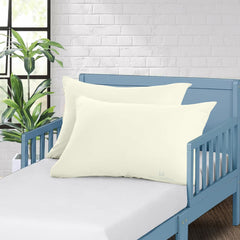 Dheeraj Beddings zipper closure detail showing secure pillow protection